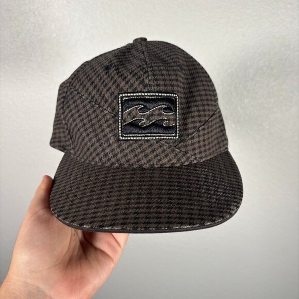 Billabong Y2K Flexfit Brown Houndstooth Embroidered Wave Logo Mahtcter Hat